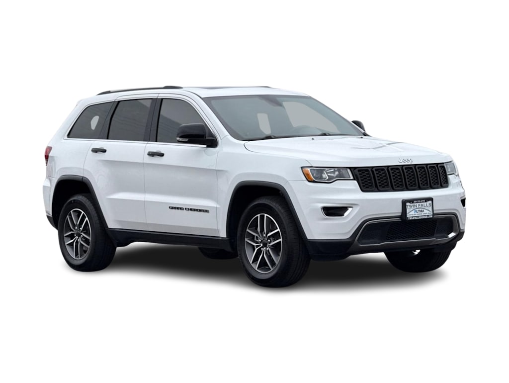 Thumbnail: 2022 Jeep Grand Cherokee - 18