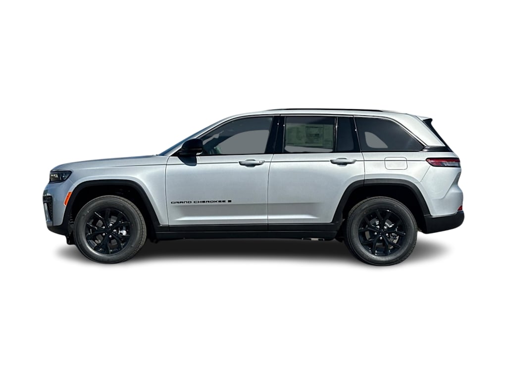 Thumbnail: 2026 Jeep Grand Cherokee - 3