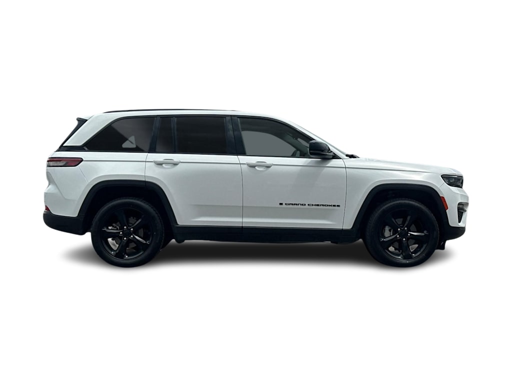 Thumbnail: 2023 Jeep Grand Cherokee - 19