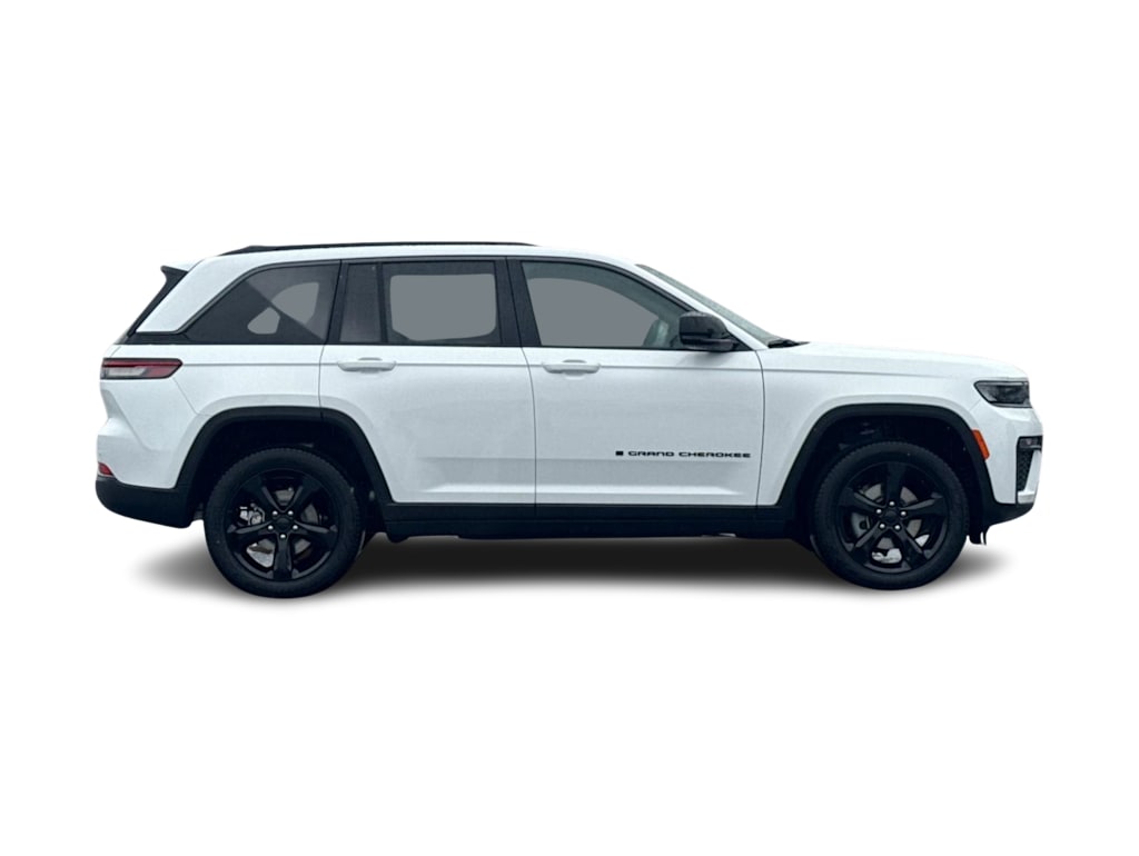 Thumbnail: 2026 Jeep Grand Cherokee - 17