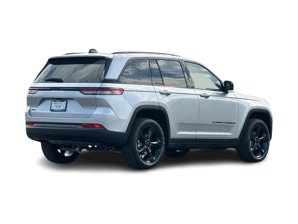 Thumbnail: 2026 Jeep Grand Cherokee - 15