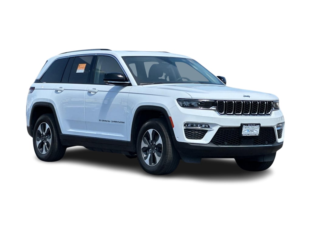 Thumbnail: 2022 Jeep Grand Cherokee - 16