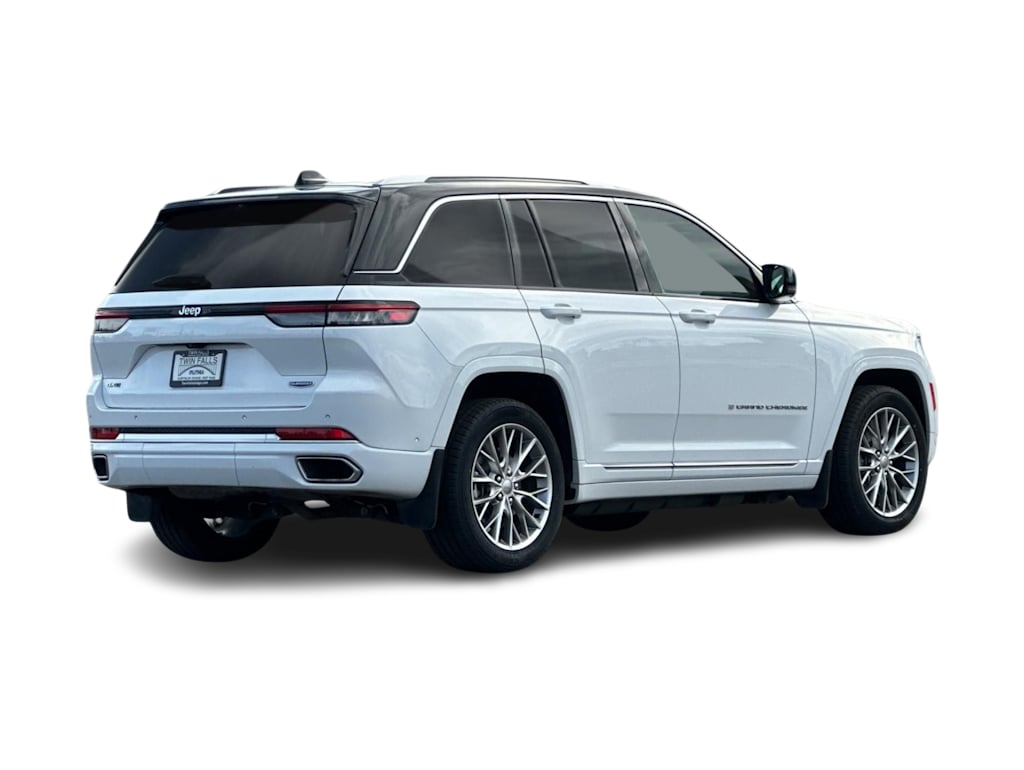 Thumbnail: 2022 Jeep Grand Cherokee - 16