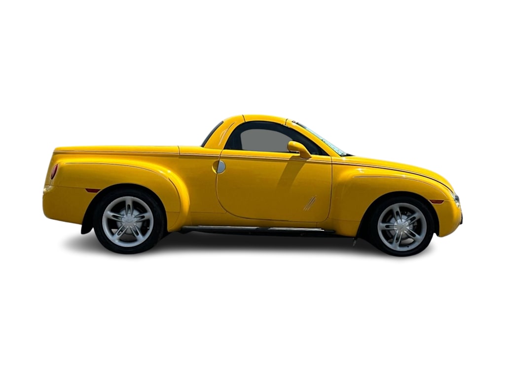 Thumbnail: 2004 Chevrolet SSR - 17