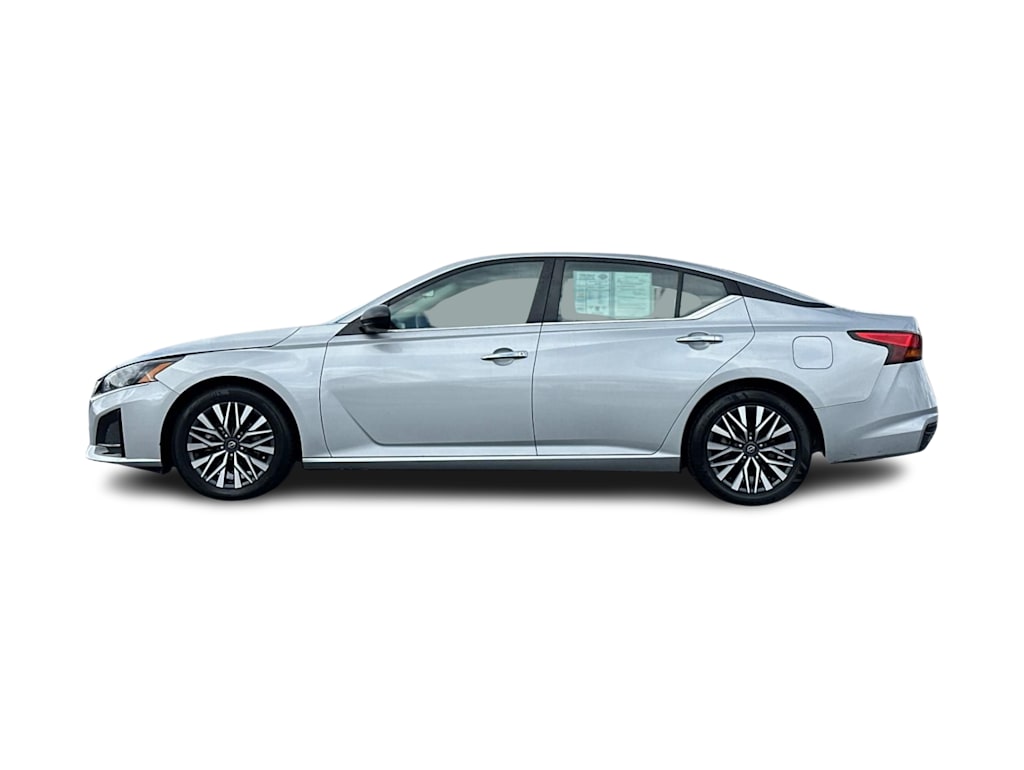 Thumbnail: 2024 Nissan Altima - 3