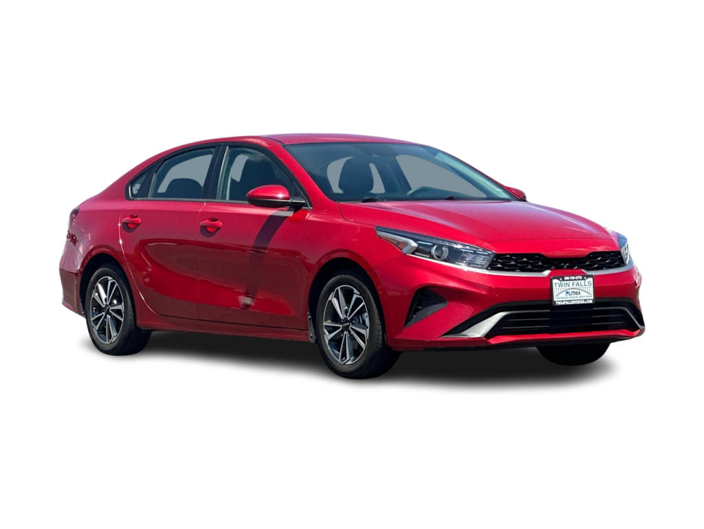 Thumbnail: 2024 Kia Forte - 17