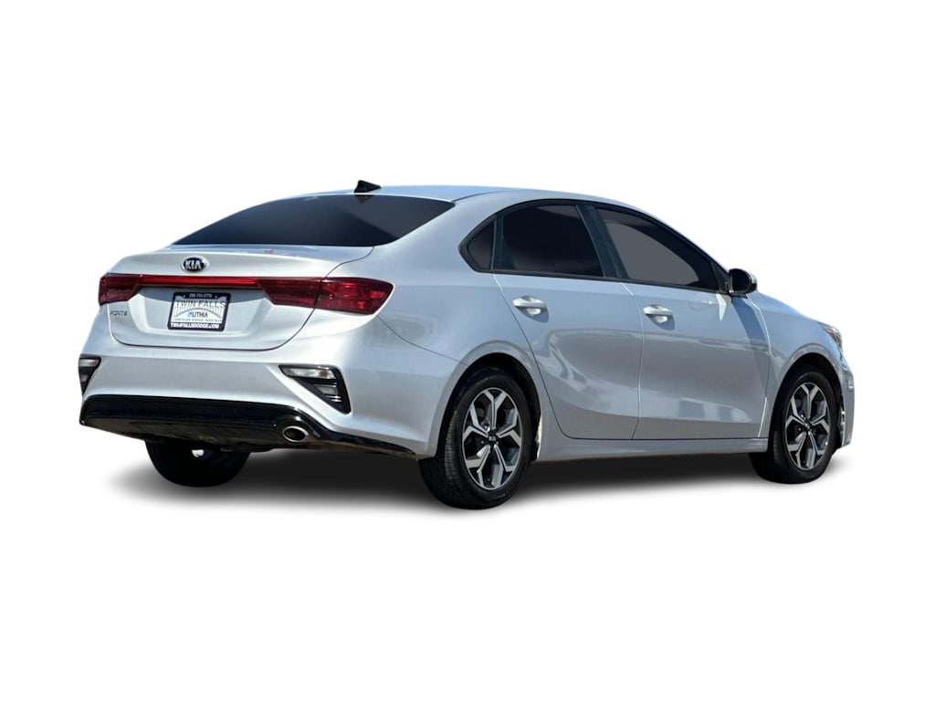 Thumbnail: 2020 Kia Forte - 16