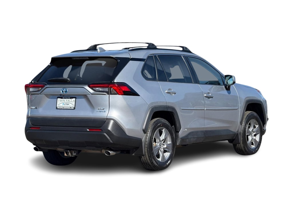 Thumbnail: 2022 Toyota RAV4 - 18
