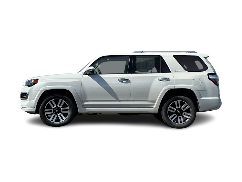 Thumbnail: 2016 Toyota 4Runner - 3