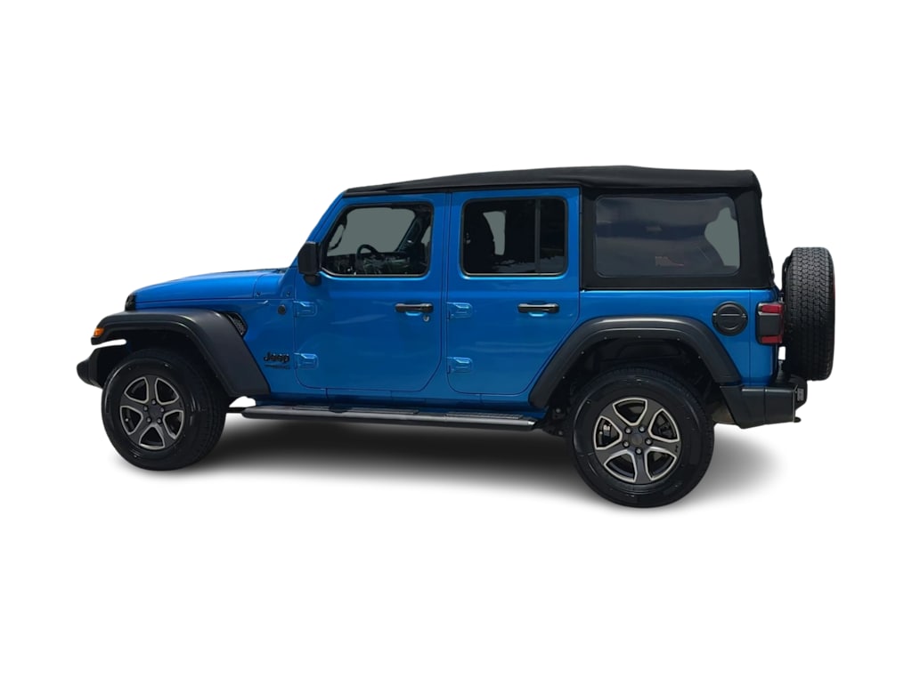 Thumbnail: 2022 Jeep Wrangler - 21