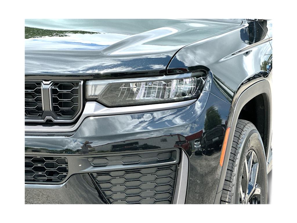 Thumbnail: 2026 Jeep Grand Cherokee - 26