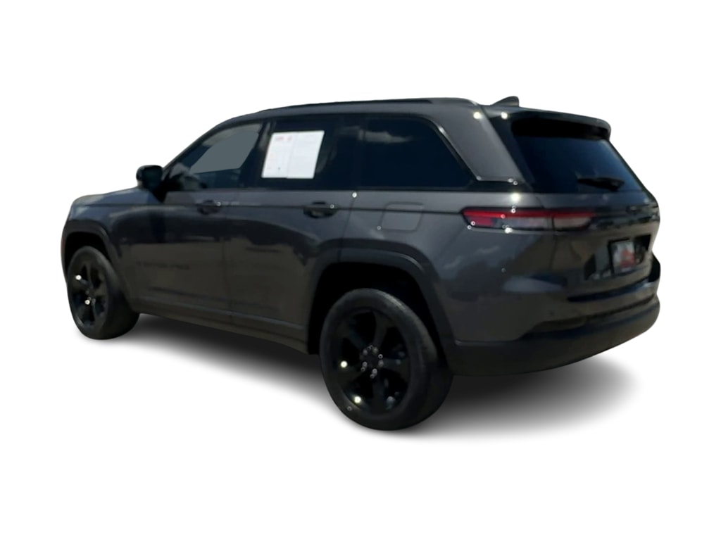 Thumbnail: 2023 Jeep Grand Cherokee - 4