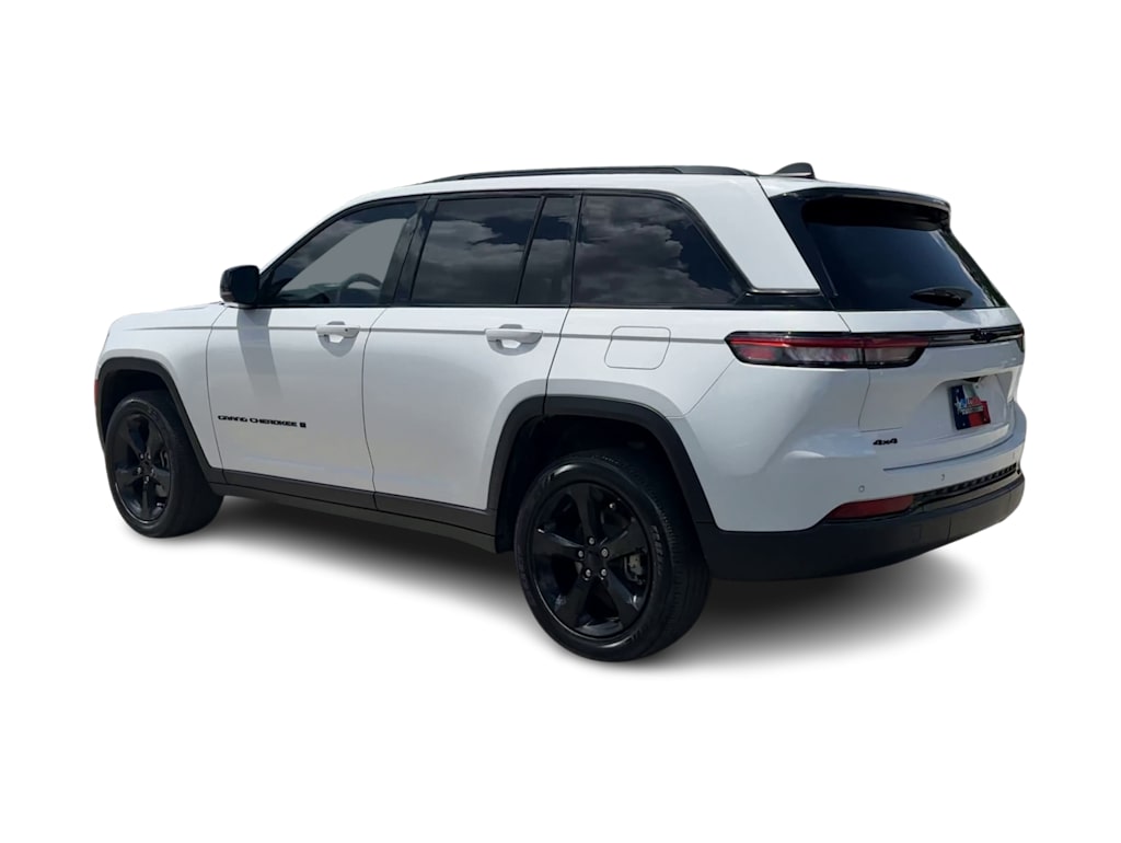 Thumbnail: 2023 Jeep Grand Cherokee - 3