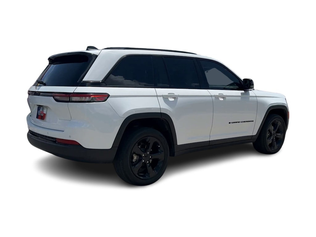 Thumbnail: 2023 Jeep Grand Cherokee - 9