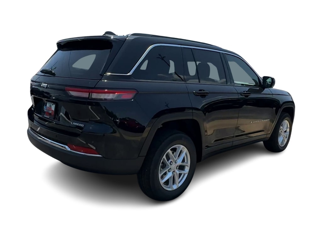 Thumbnail: 2026 Jeep Grand Cherokee - 21