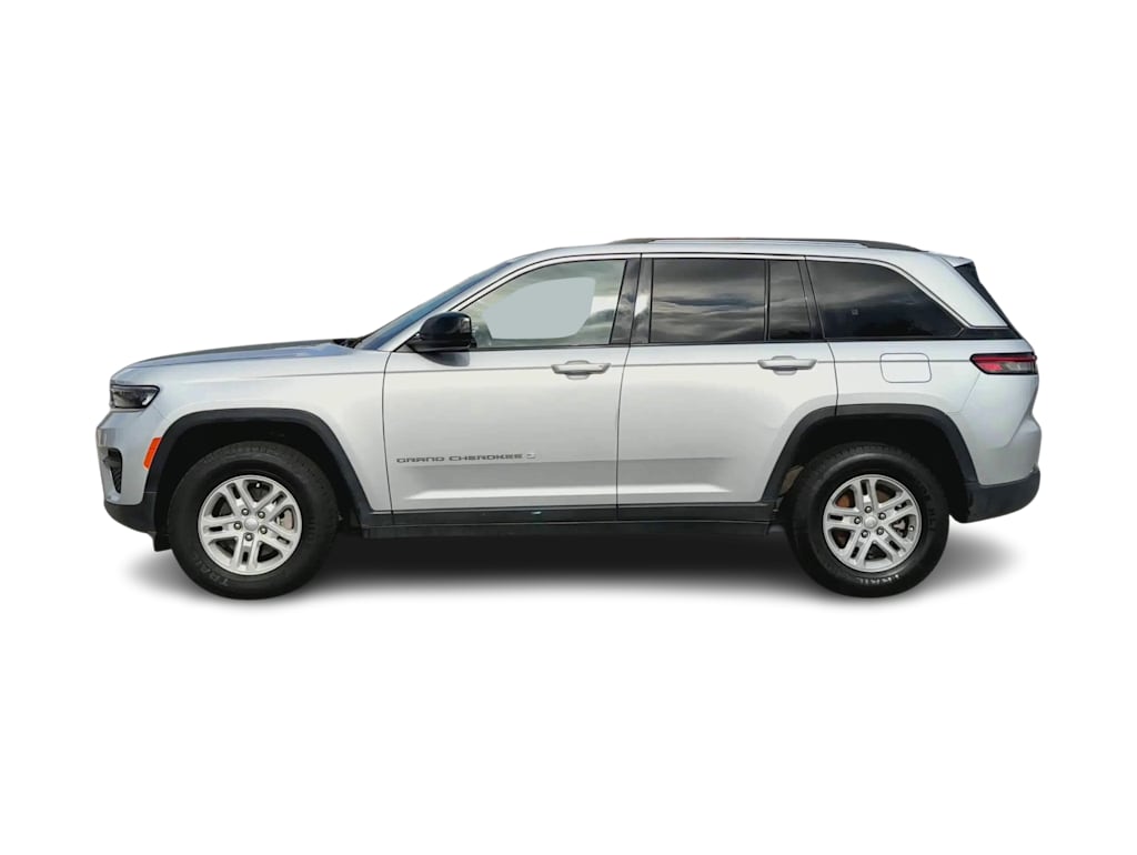 Thumbnail: 2023 Jeep Grand Cherokee - 18