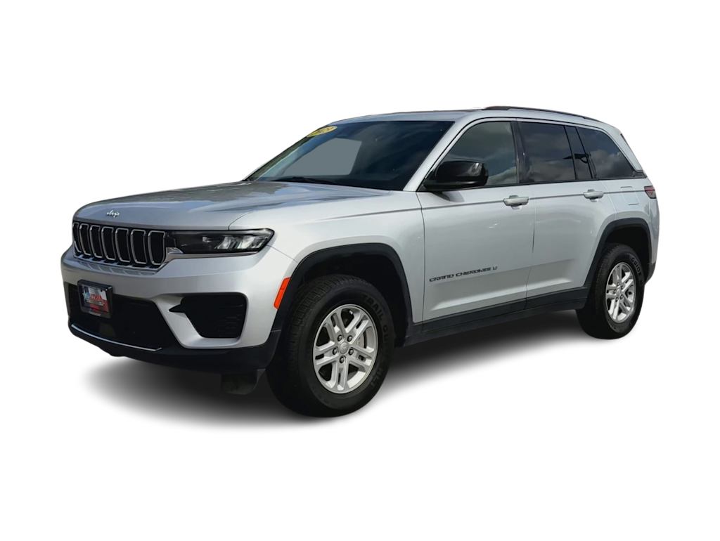 Thumbnail: 2023 Jeep Grand Cherokee - 3