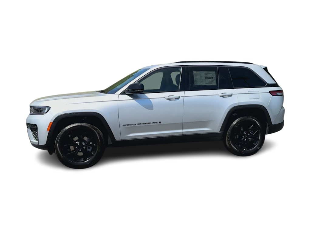 Thumbnail: 2026 Jeep Grand Cherokee - 3