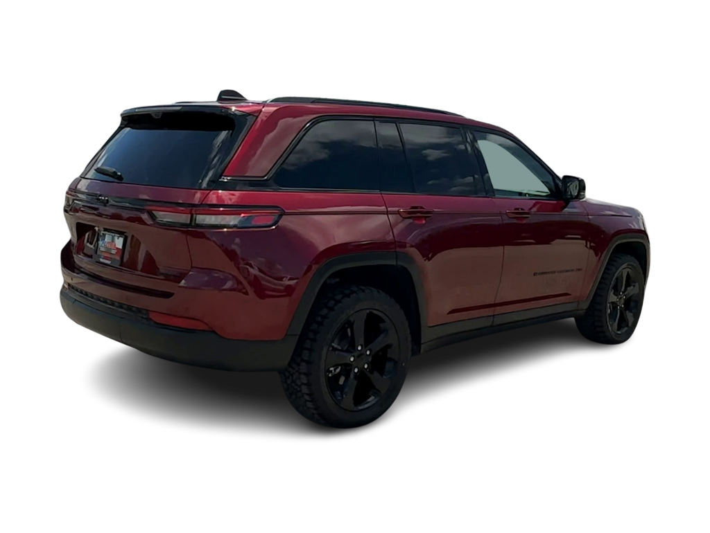 Thumbnail: 2023 Jeep Grand Cherokee - 20