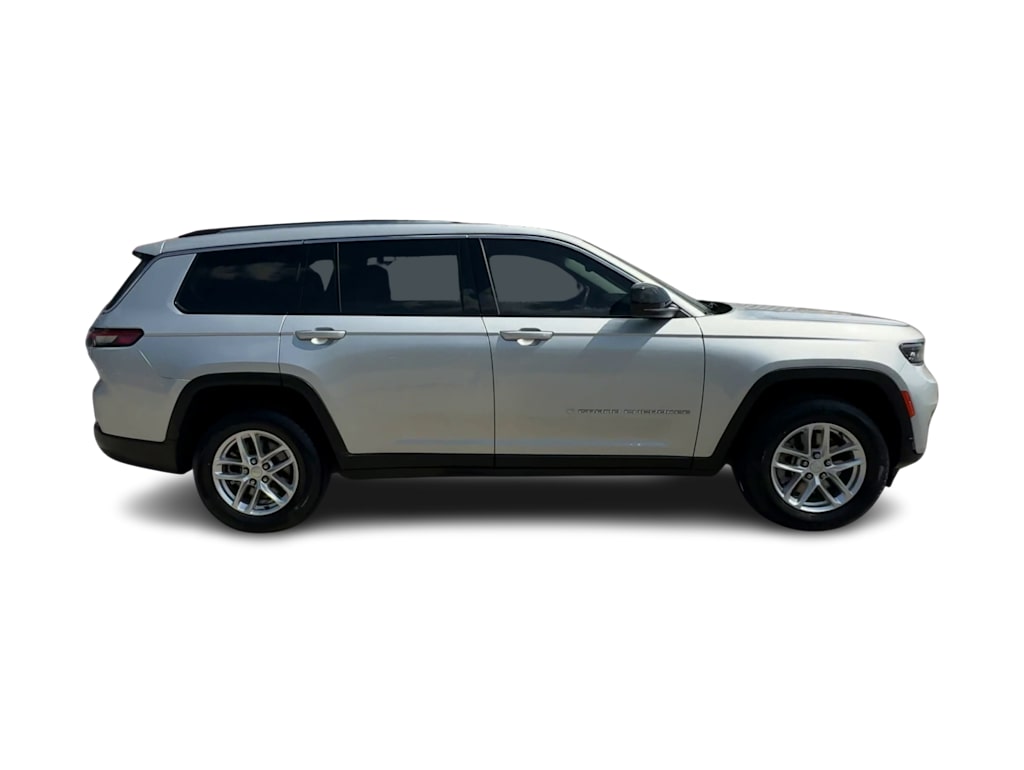 Thumbnail: 2023 Jeep Grand Cherokee L - 21