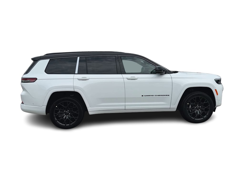 Thumbnail: 2026 Jeep Grand Cherokee L - 21