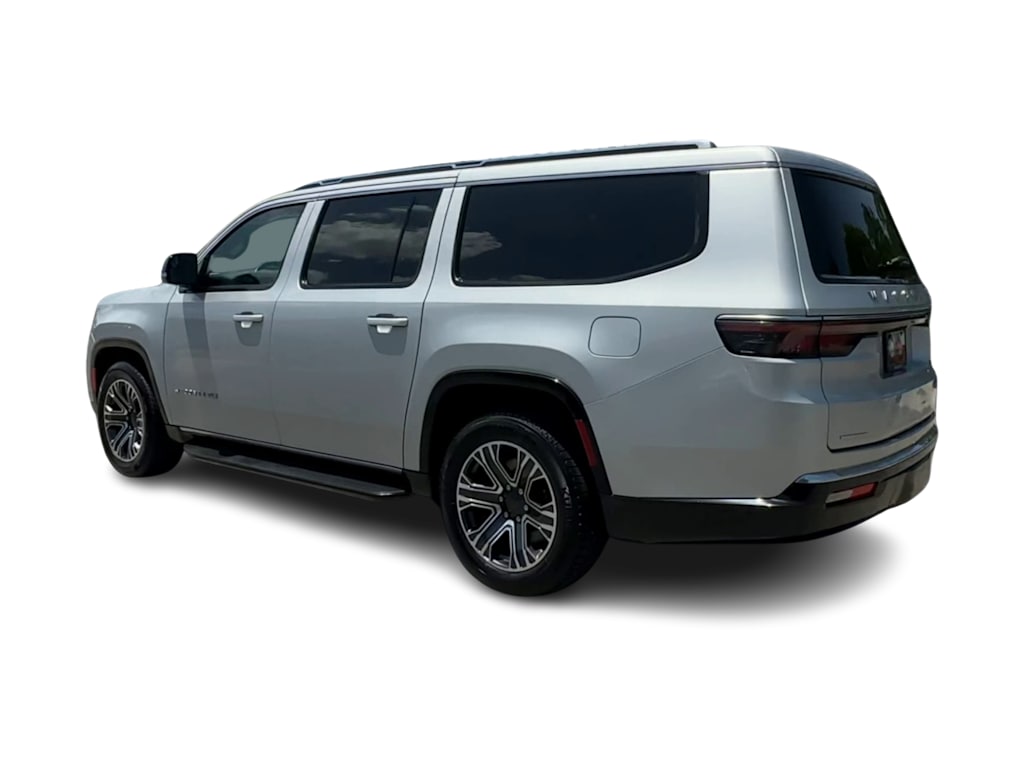 Thumbnail: 2023 Jeep Wagoneer - 4