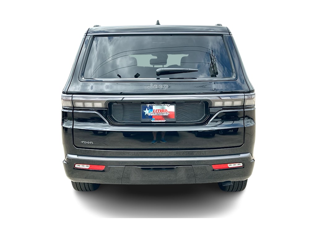 Thumbnail: 2026 Jeep Grand Wagoneer - 25