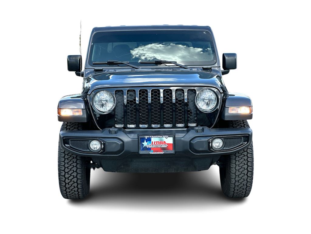 Thumbnail: 2023 Jeep Gladiator - 21