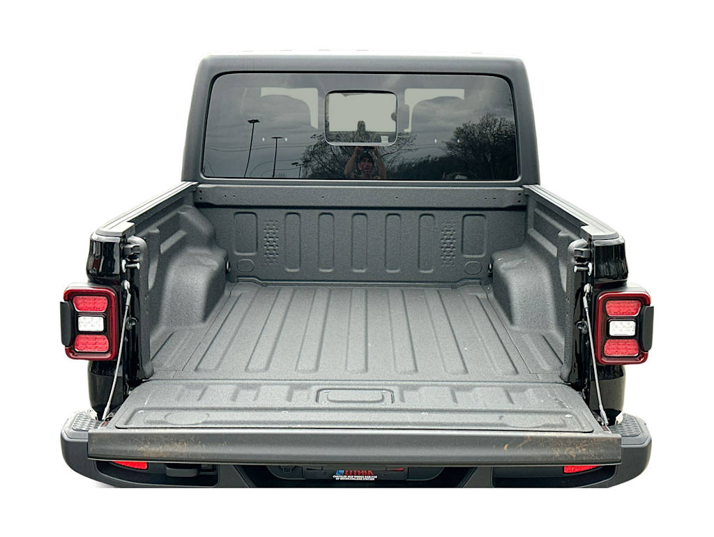 Thumbnail: 2026 Jeep Gladiator - 16