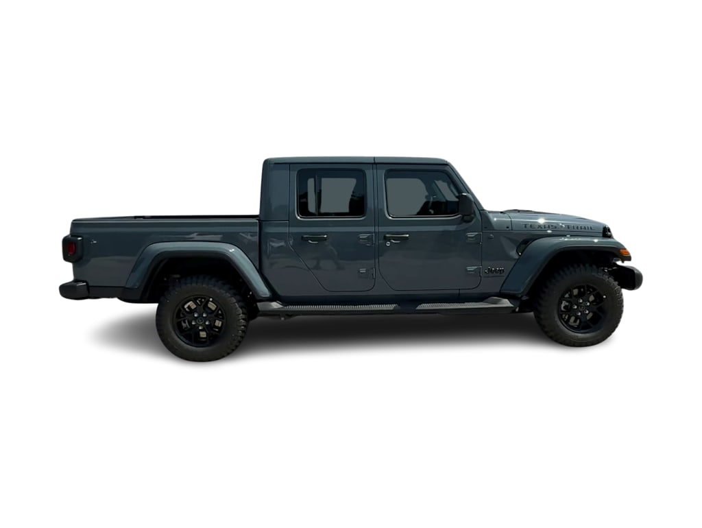 Thumbnail: 2026 Jeep Gladiator - 21