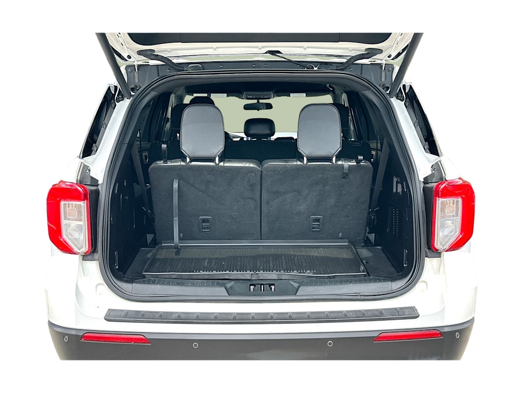 Thumbnail: 2020 Ford Explorer - 16