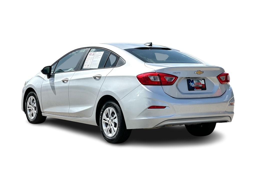 Thumbnail: 2019 Chevrolet Cruze - 4