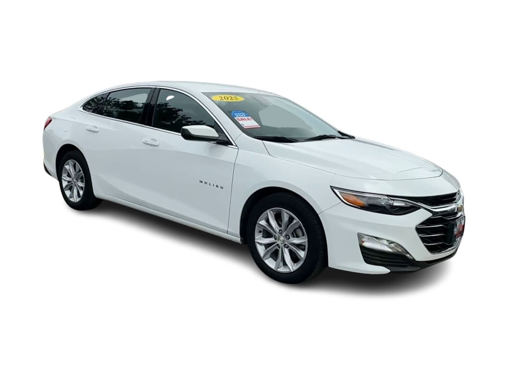 Thumbnail: 2025 Chevrolet Malibu - 18
