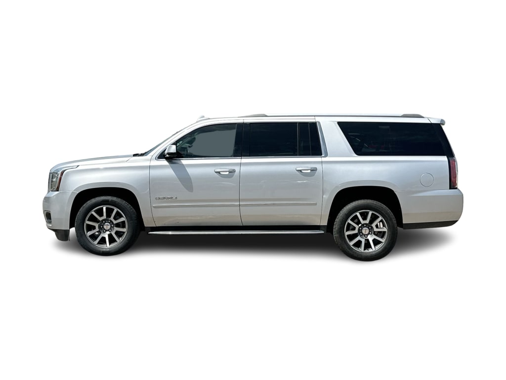 2017 GMC Yukon XL Denali 24