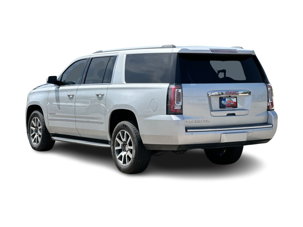 2017 GMC Yukon XL Denali 25