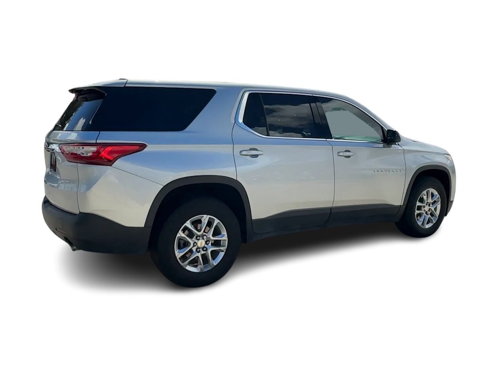 Thumbnail: 2021 Chevrolet Traverse - 19