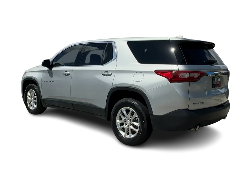 Thumbnail: 2021 Chevrolet Traverse - 4