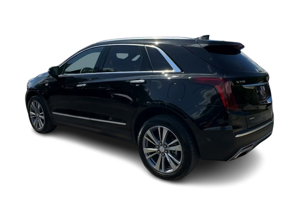Thumbnail: 2025 Cadillac XT5 - 4