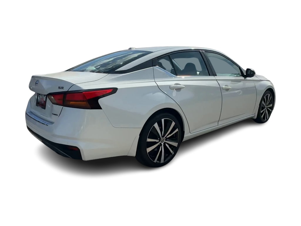 Thumbnail: 2021 Nissan Altima - 21