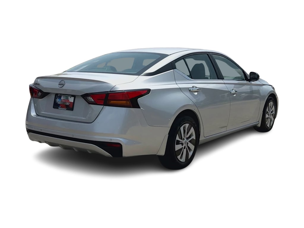 Thumbnail: 2024 Nissan Altima - 23