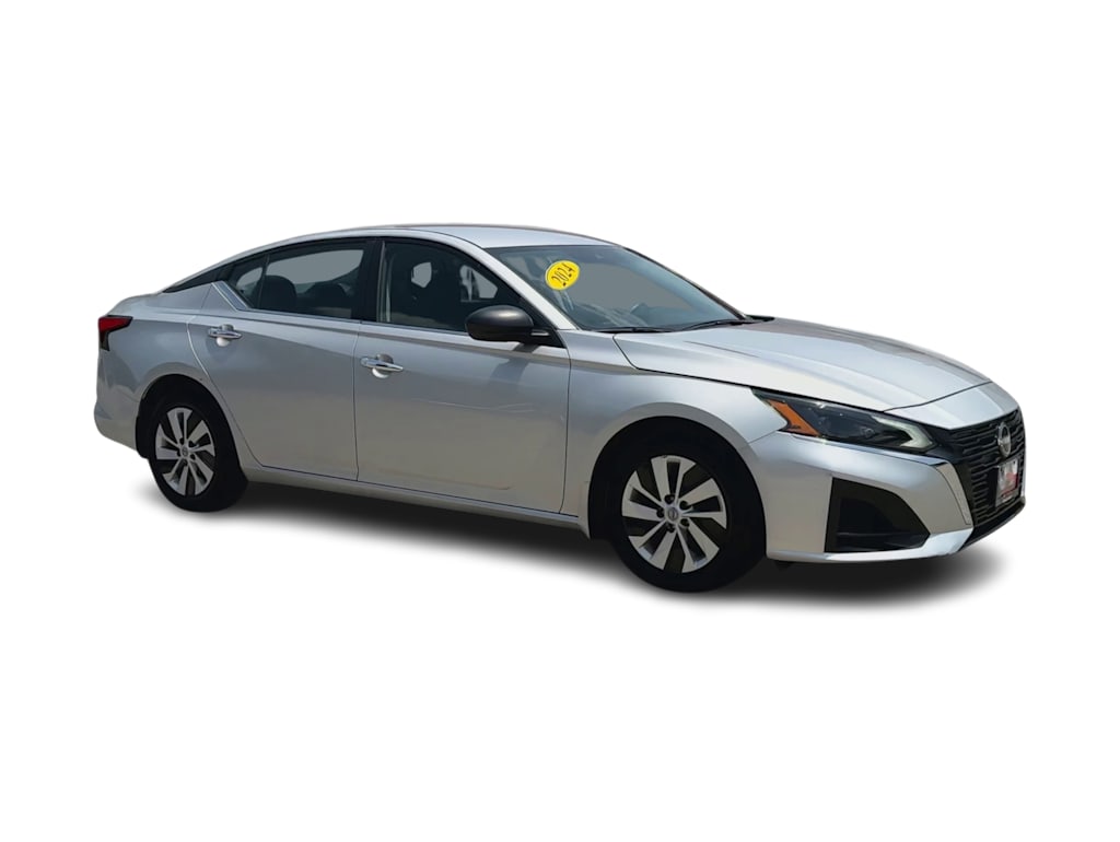 Thumbnail: 2024 Nissan Altima - 19