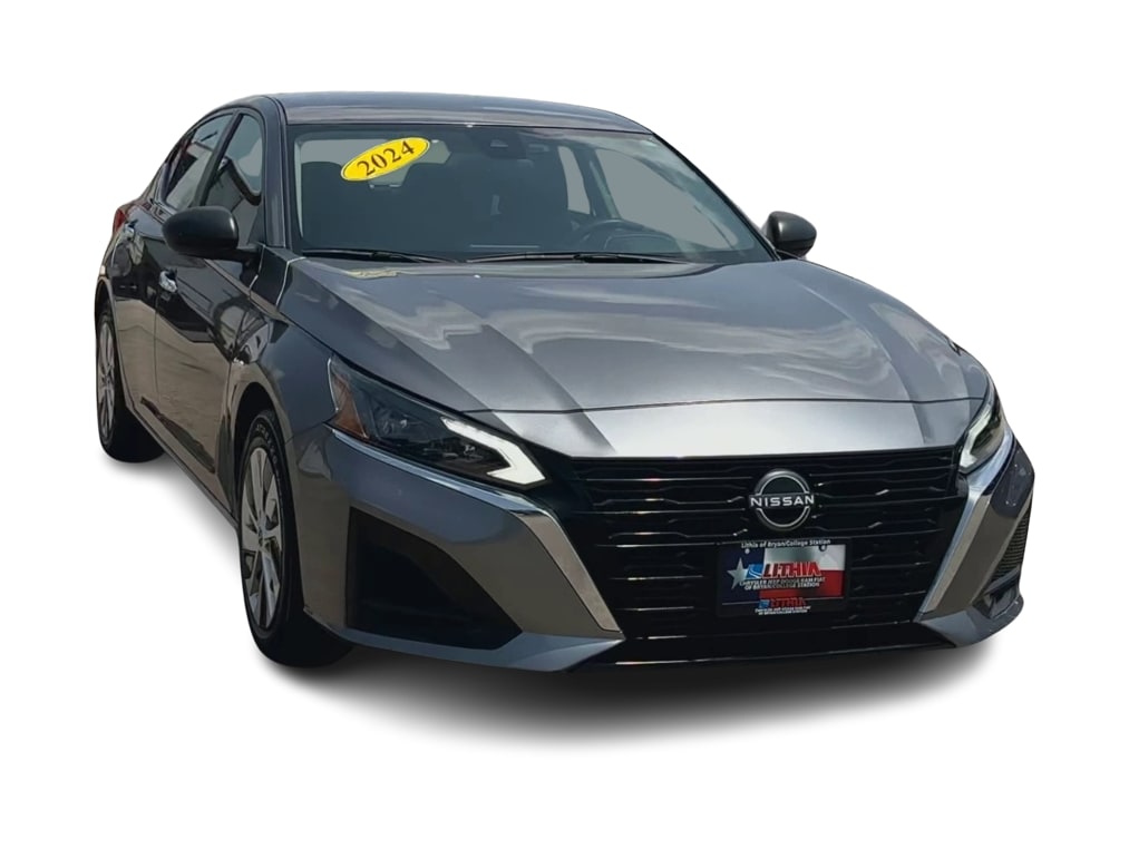 Thumbnail: 2024 Nissan Altima - 6
