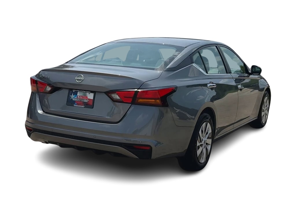 Thumbnail: 2024 Nissan Altima - 21