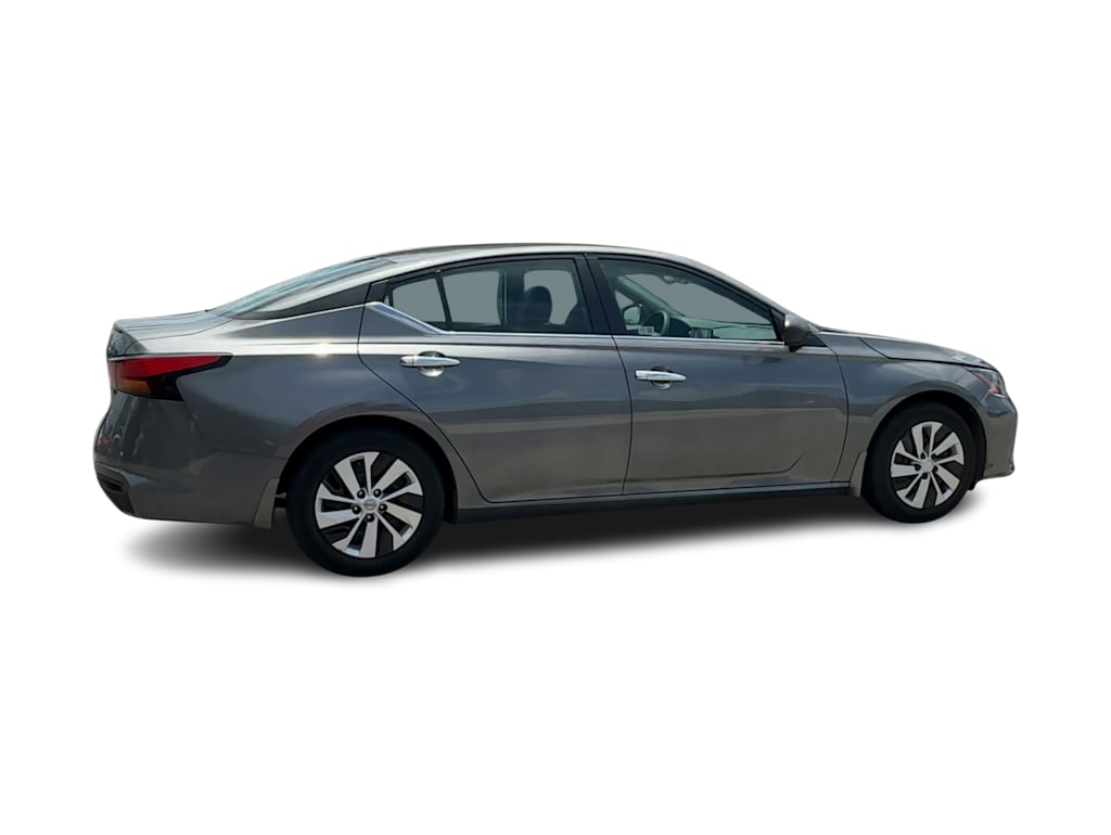 Thumbnail: 2024 Nissan Altima - 20