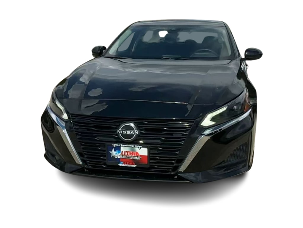 Thumbnail: 2023 Nissan Altima - 6