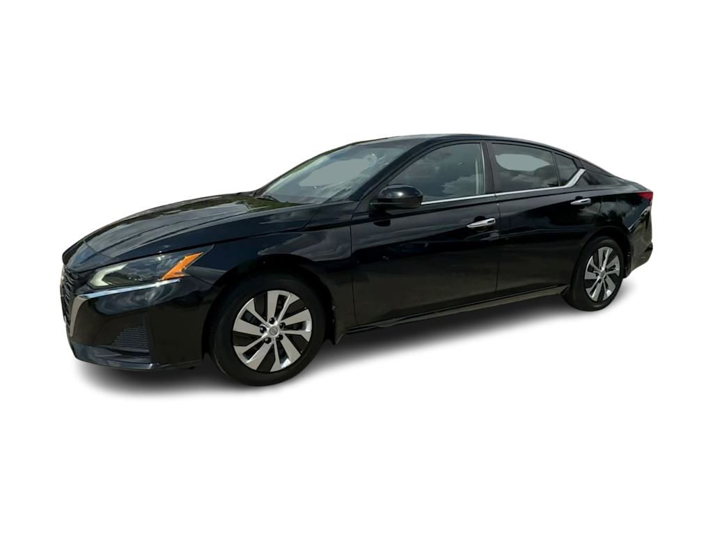 Thumbnail: 2023 Nissan Altima - 3