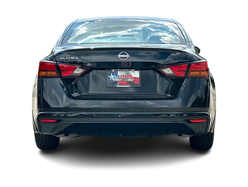 Thumbnail: 2023 Nissan Altima - 25