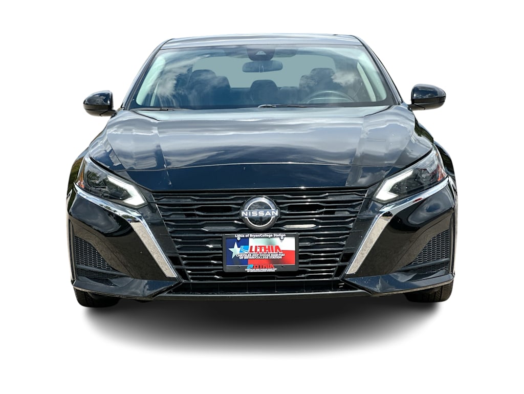 Thumbnail: 2023 Nissan Altima - 22