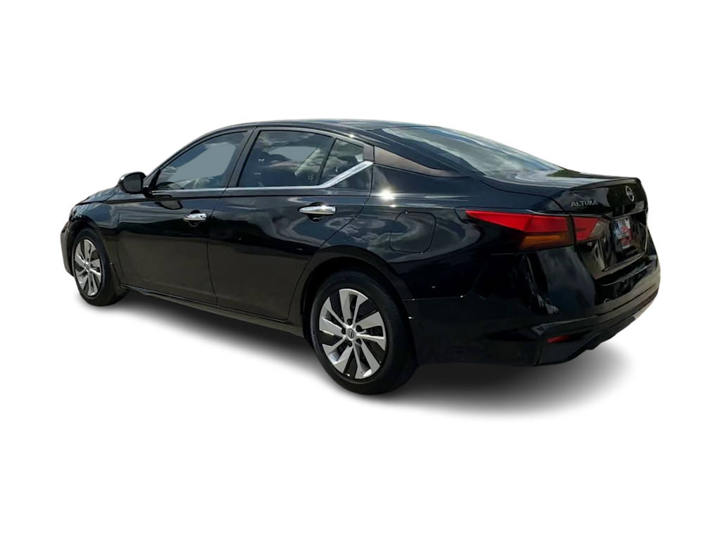 Thumbnail: 2023 Nissan Altima - 4