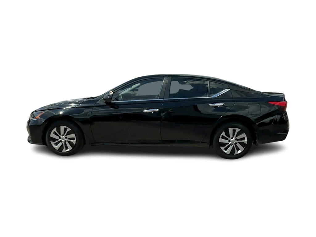 Thumbnail: 2023 Nissan Altima - 19